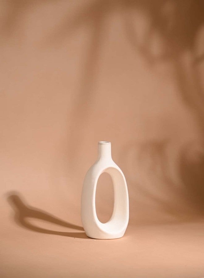 PUREZENTO مزهرية دونات عصرية مزخرفة من Purezento، طراز Kieko، لتزيين المنزل | قطع مركزية | المطبخ | المكتب أو غرفة المعيشة بجودة فريدة لتزيين المنزل، وعاء للزهور، زوايا غرفة النوم الجانبية (أبيض، 8 بوصة) - Image 4
